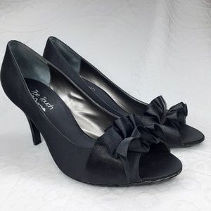 Nina Black Ruffle Evening Event Shoes Size 10M